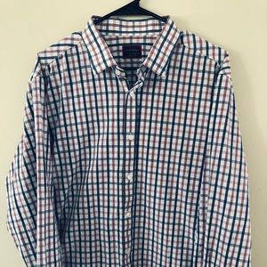 UnTuckit Button Down Shirt